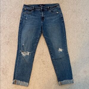 GAP Distressed girlfriend Ankle Jeans